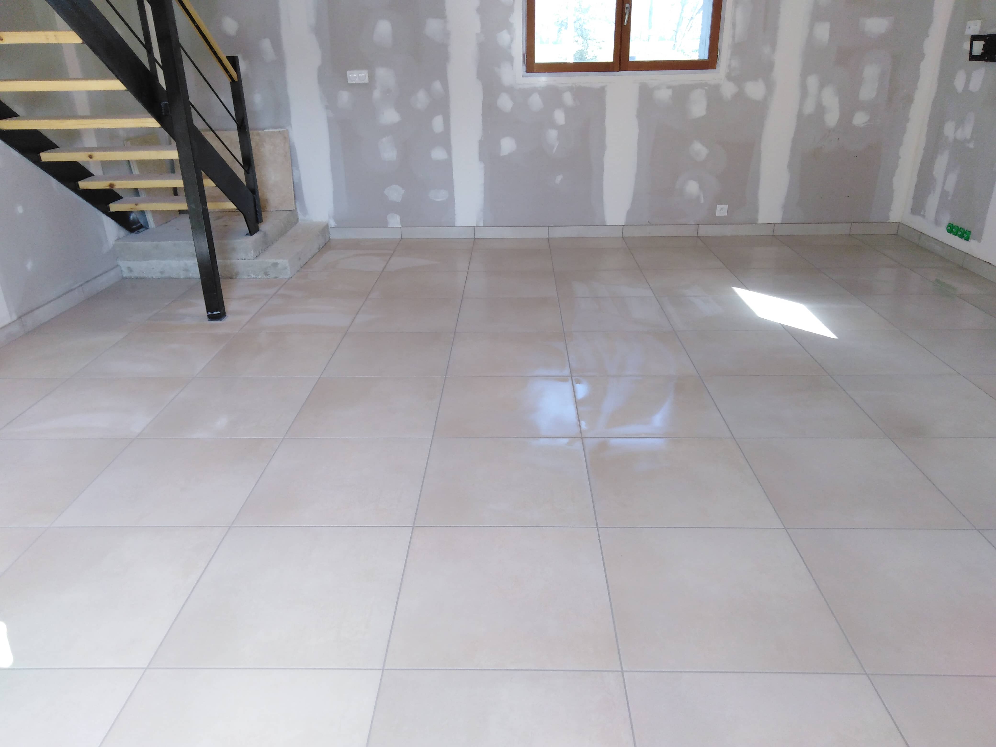 Photo de pose de carrelage en 60x60cm