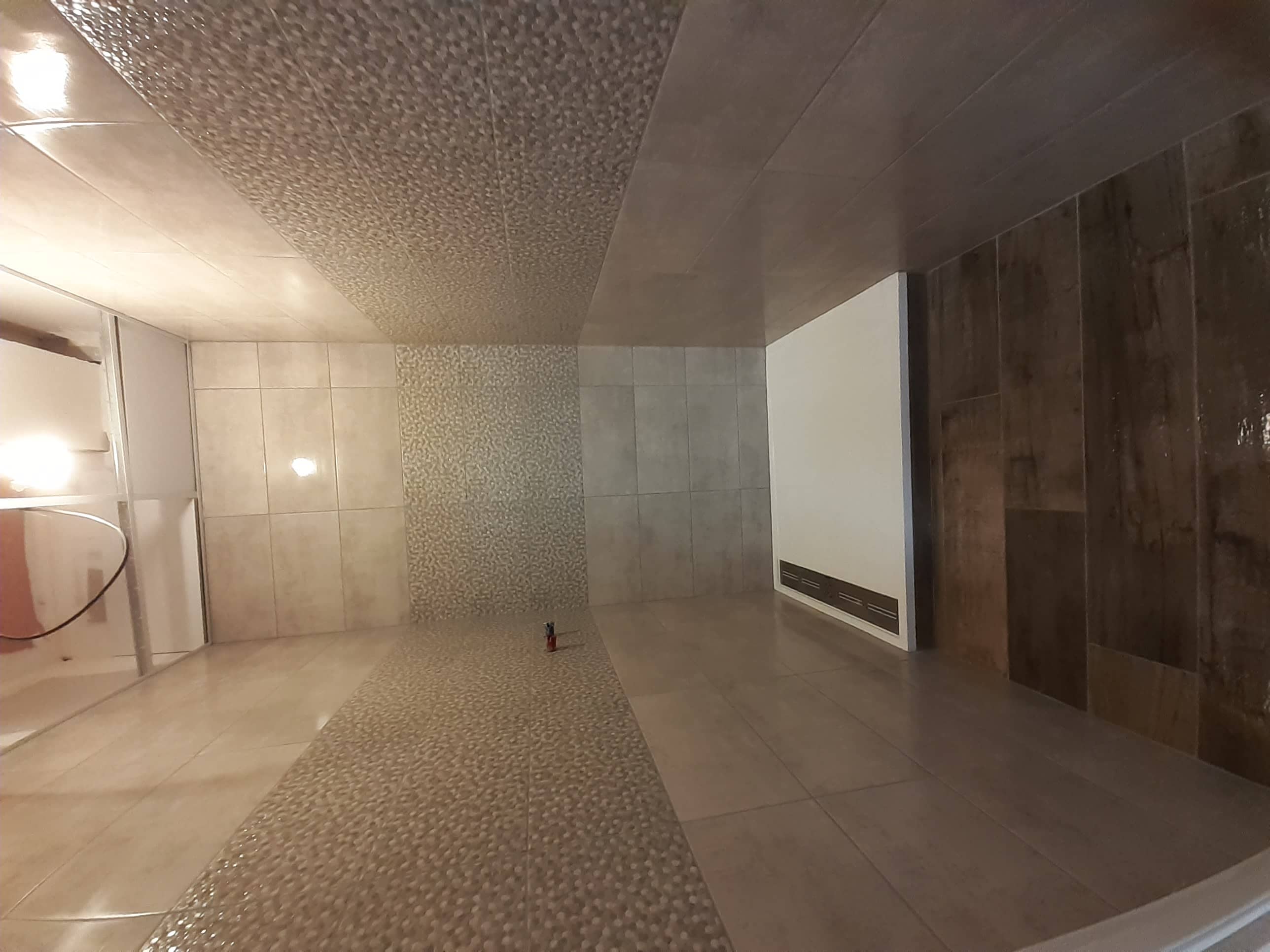 Photo de faïence dans une salle de bain