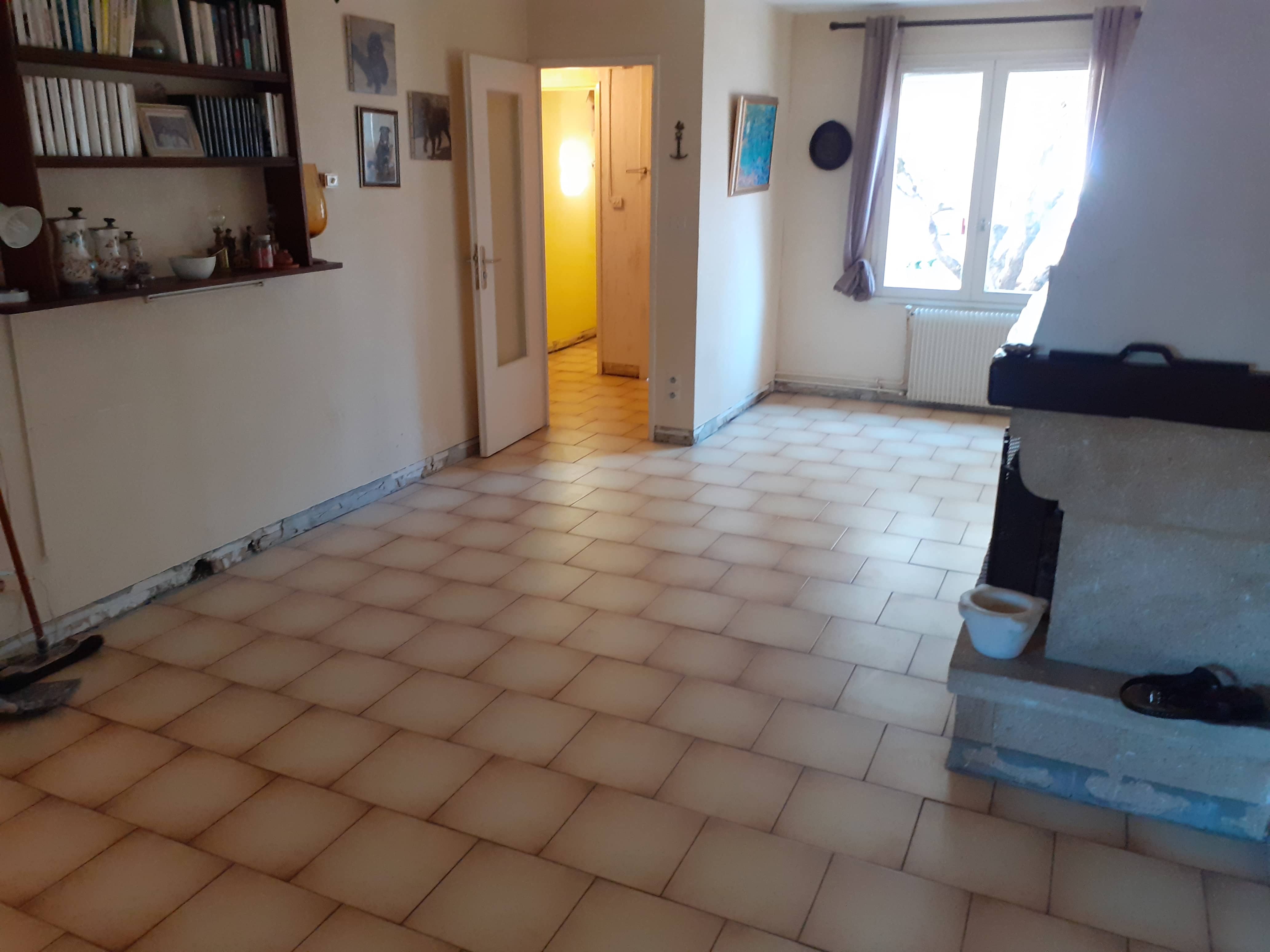 Photo de pose de carrelage immitation parquet (photo avant)